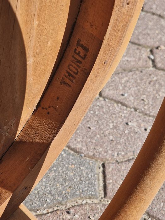 Krzesło THONET wczyszczone laserem