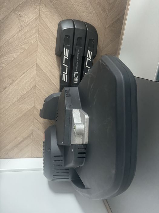 Sprzedam trenażer Elite Direto Dodatkowy pasek i rolka  kaseta okazja