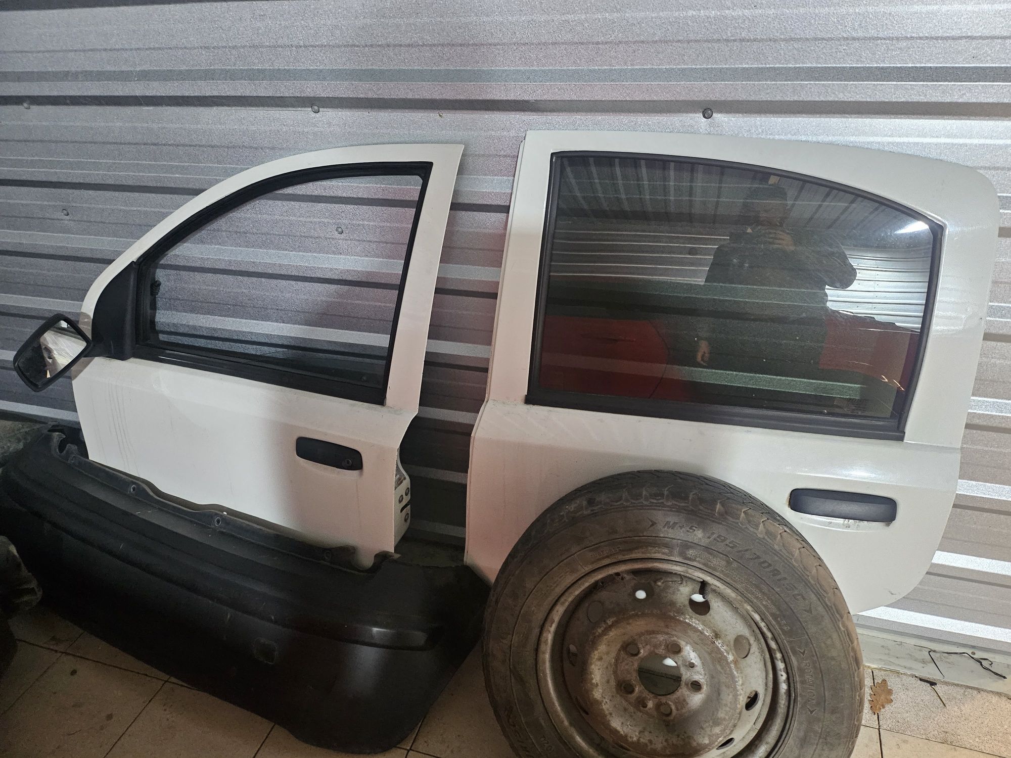 Drzwi fiat panda 2009r