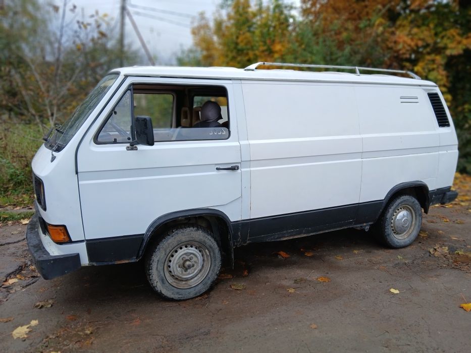 Бус VOLKSWAGEN TRANSPORTER 1.6 дизель в хорошому стані