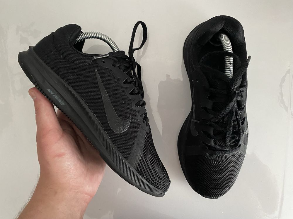 Кросівки Nike Downshifter 8
