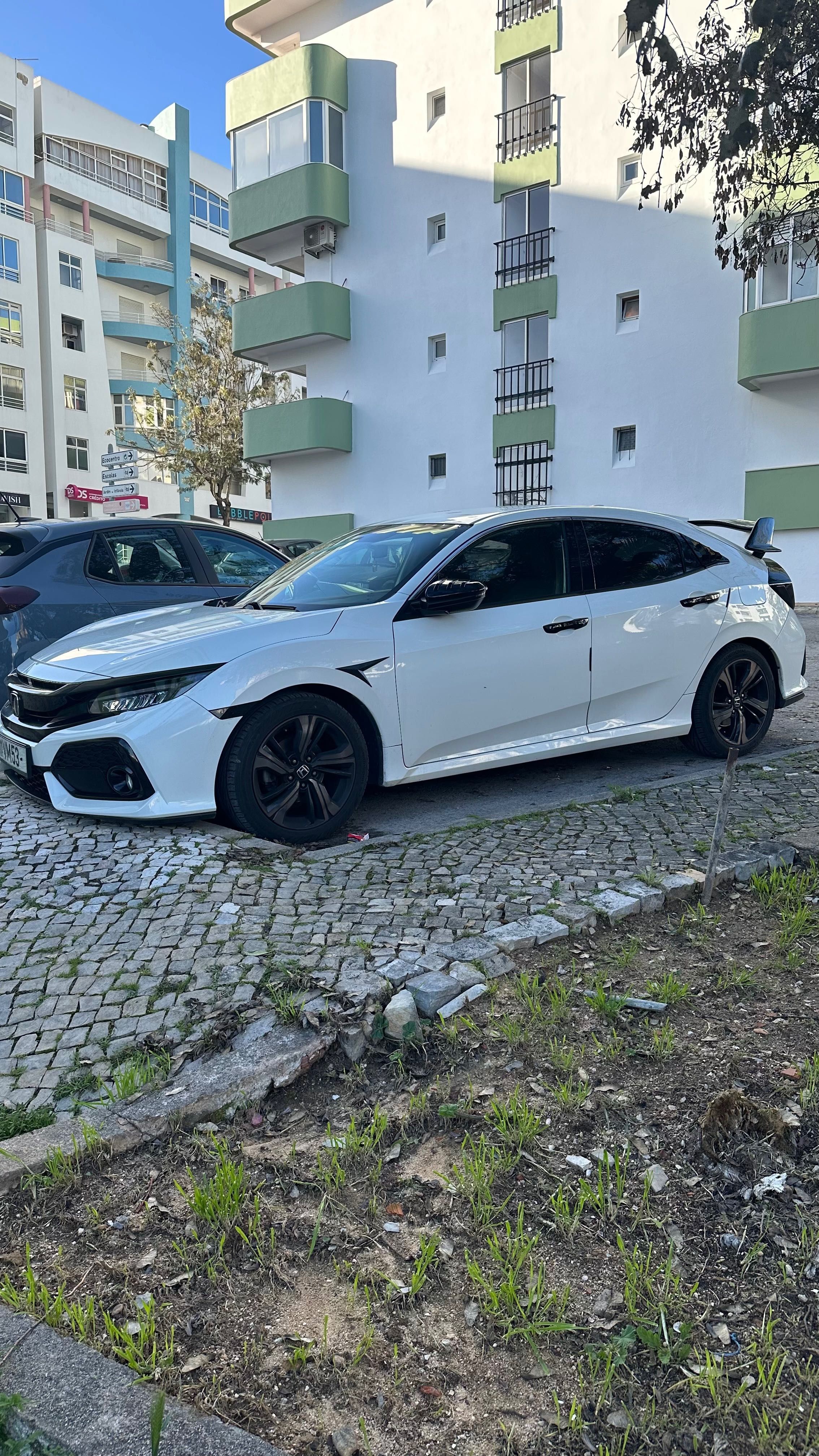Honda Civic 1.0 V-Tec Sport 2018 com apenas 30.000kms
