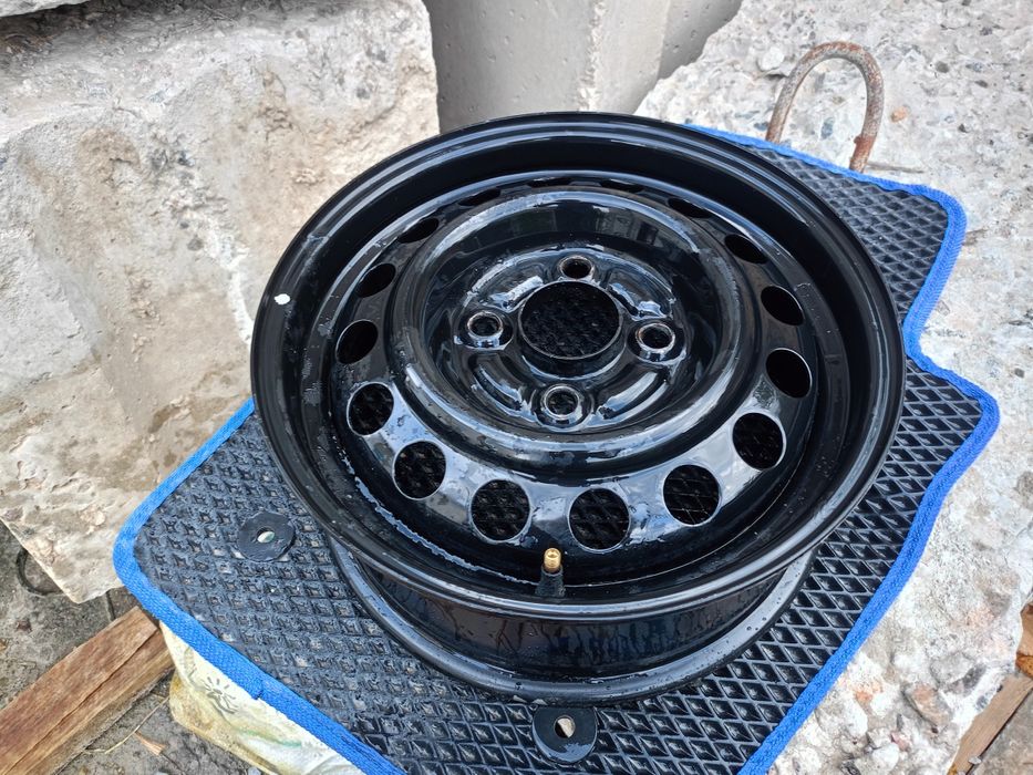 Диск стальной 4/100 r13