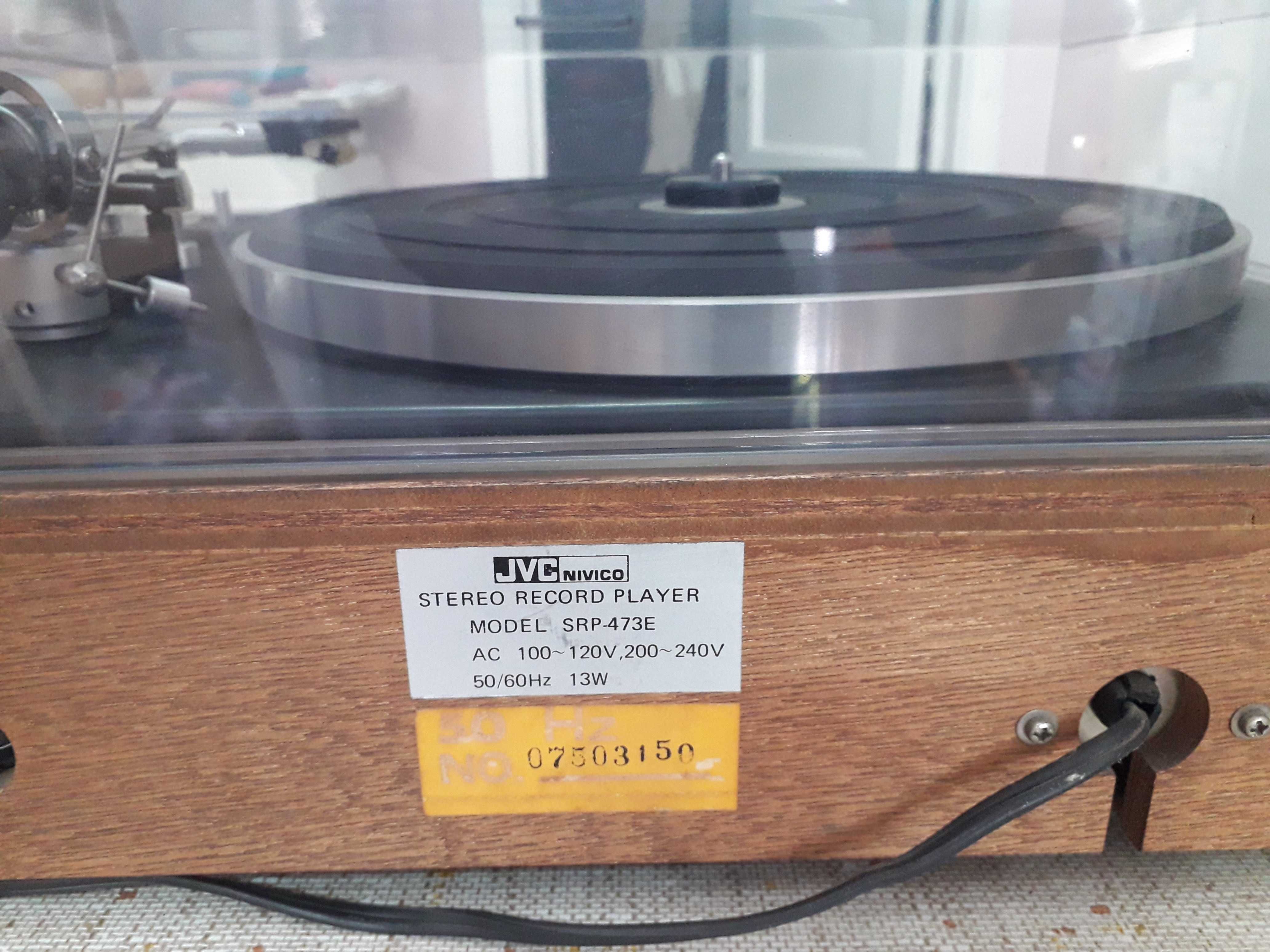 Gira discos JVC Nivico modelo SRP473E