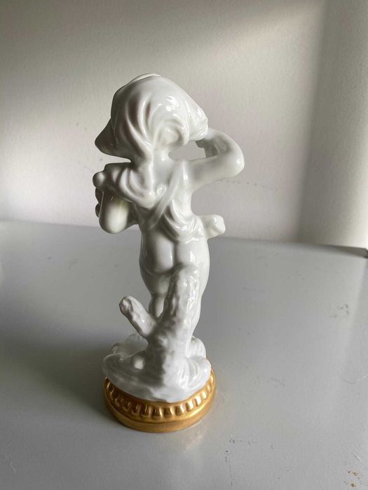 Escultura Vista Alegre em Biscuit Vidrado