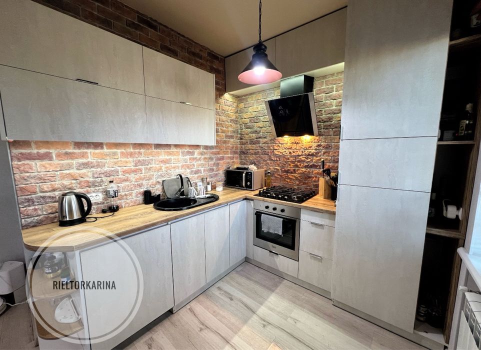 ТЦ Кіт/Скороходова 2к квартира з індивідуальним газ. Опаленням