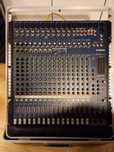 Mesa de Mistura Yamaha 20 Canais/Case/Processador de Efeitos
