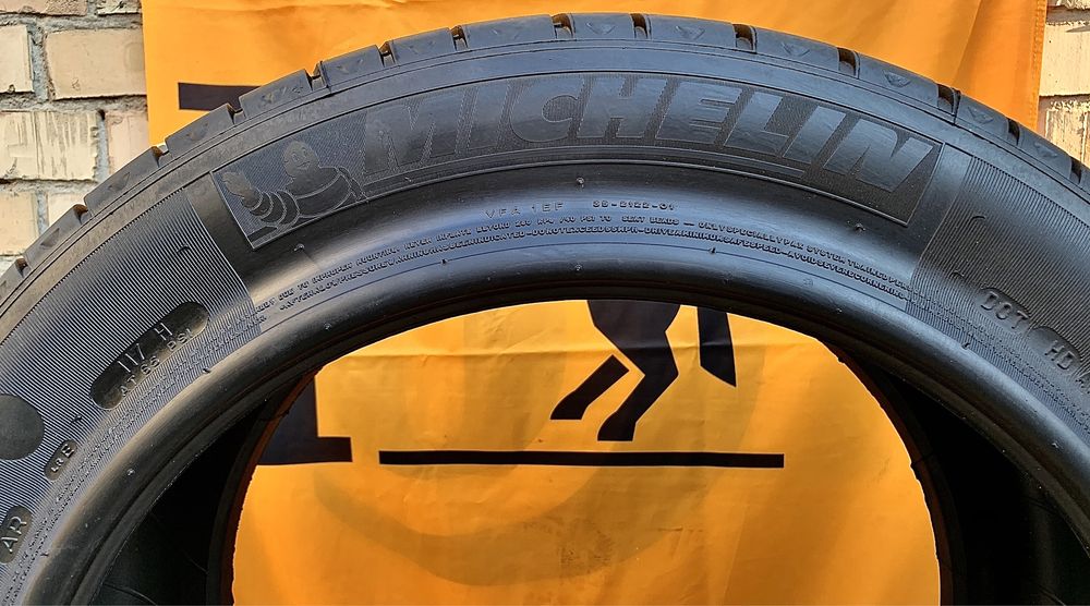 255-720 R490 Michelin PAX Броньовані літні шини для Mercedes W222
