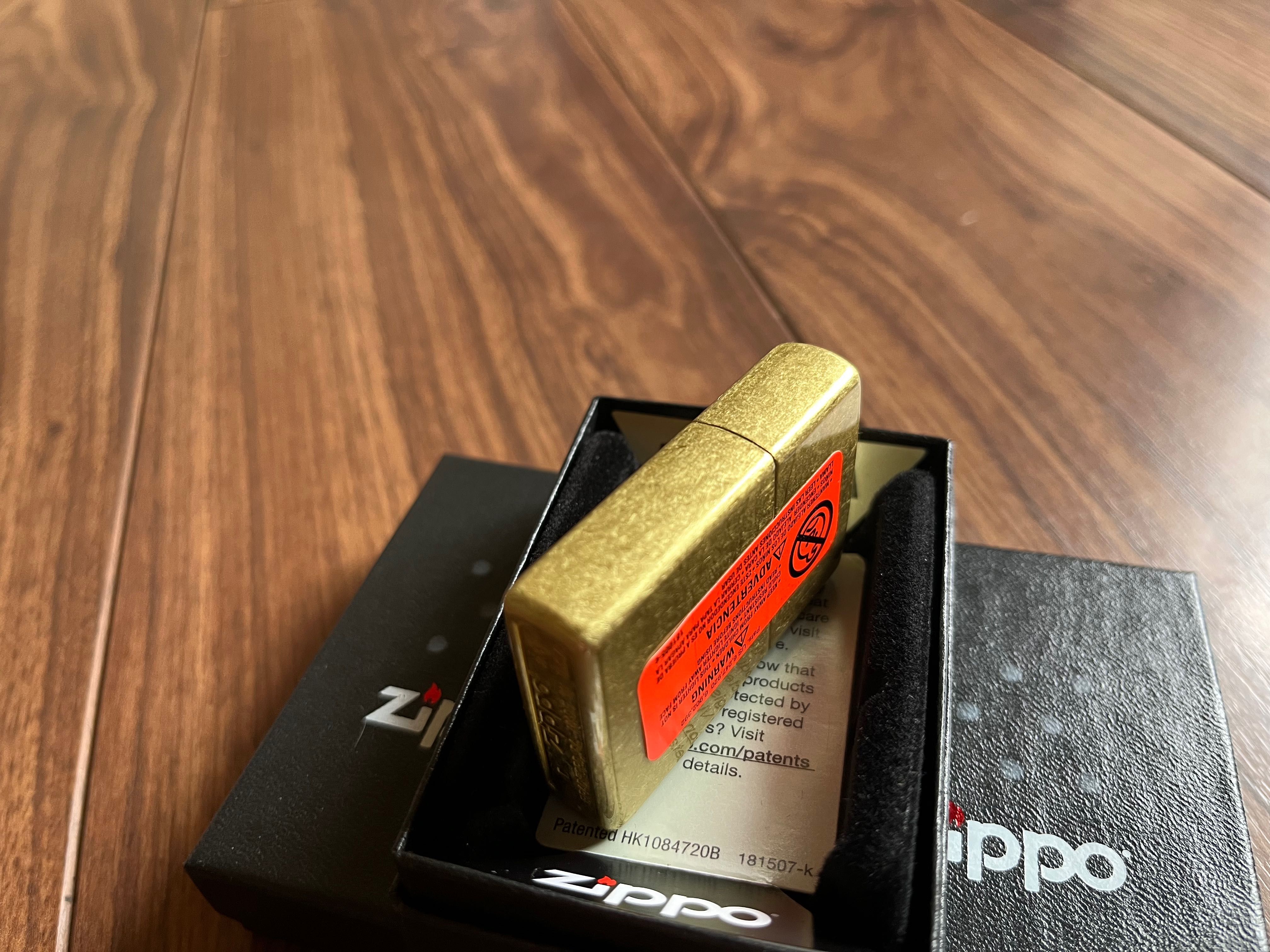 Новые оригинальные зажигалки Zippo 48267 Regular Street Brass