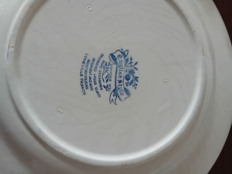 Conjunto de pratos decorativos