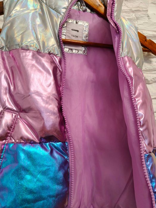 Kamizelka ocieplana dla dziewczynki rozmiar 116