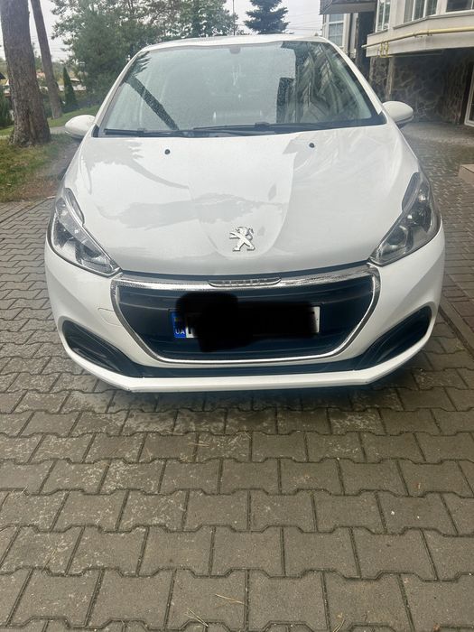 Продаю PEUGEOT 208 , 2016 р