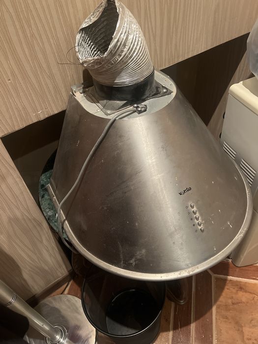 электролюкс духова шафа ЕЕВ4230pox і витяжка