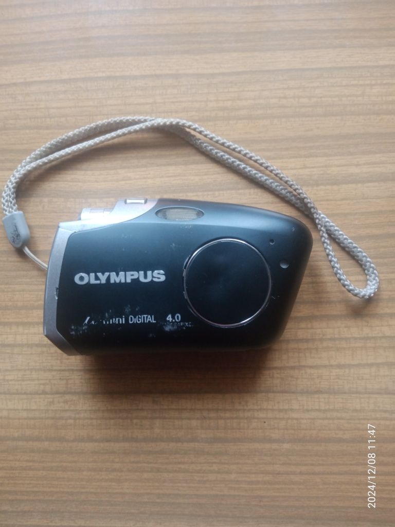 Aparat cyfrowy olympus mju mini digital "czytaj opis"