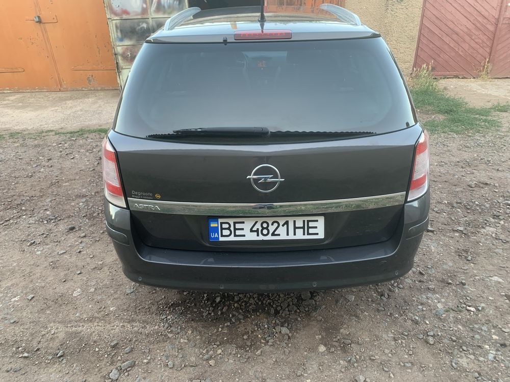 Opel Astra H 2009 рік