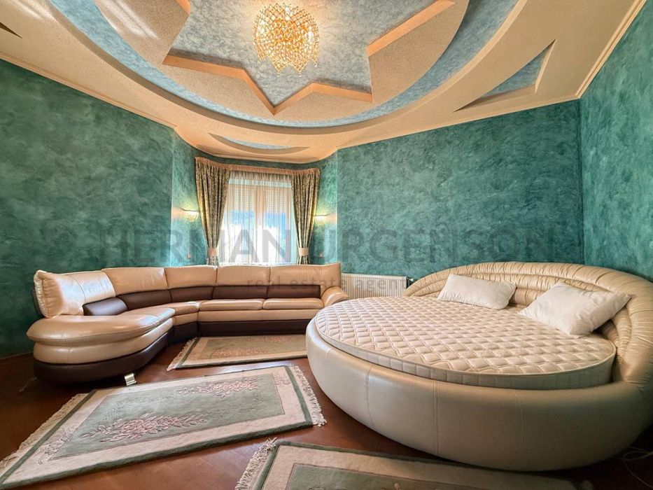 Продаж будинку 150 м.кв / 8 соток / Ужгород, Центр