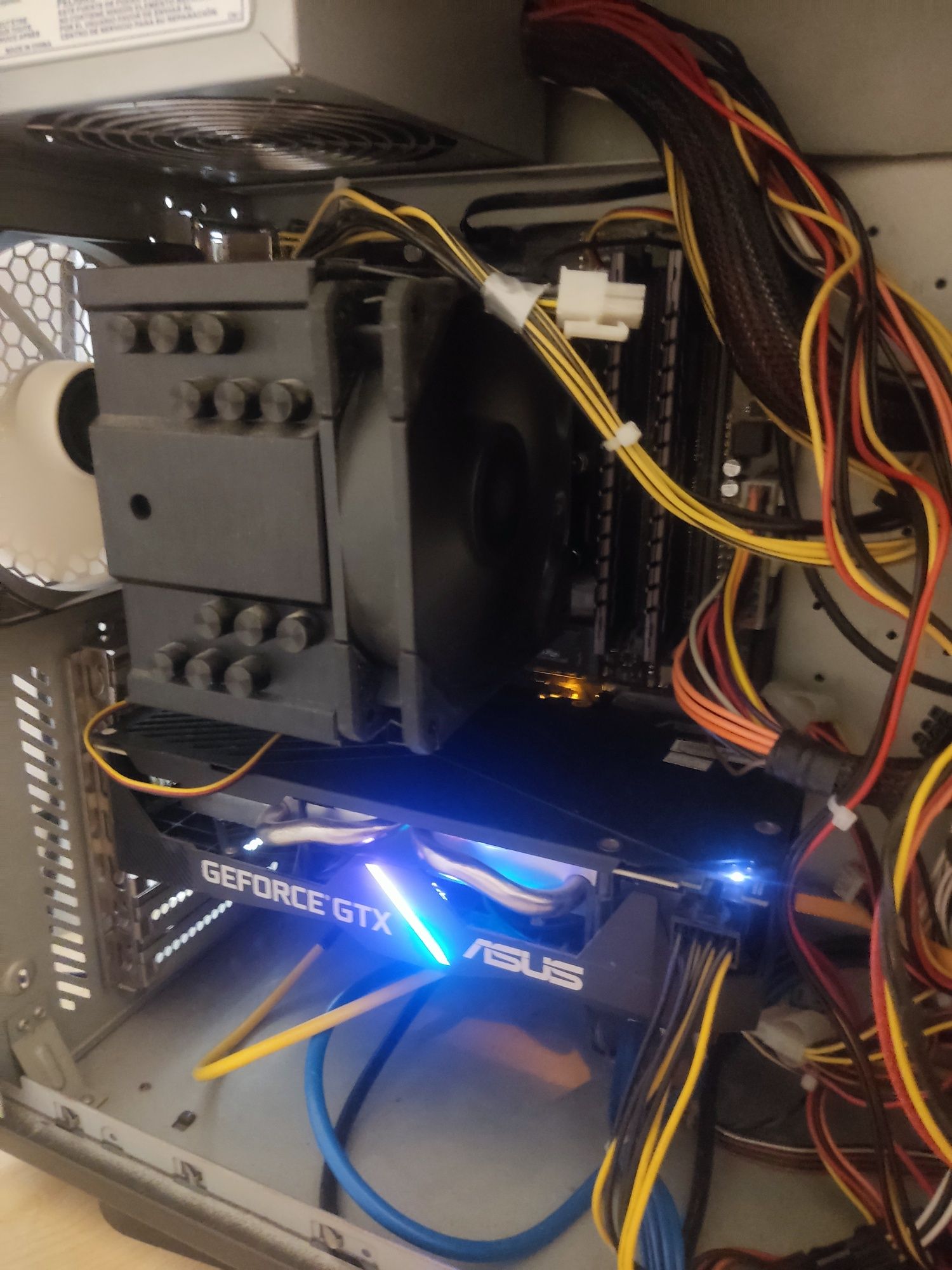 Komputer i7 8700k