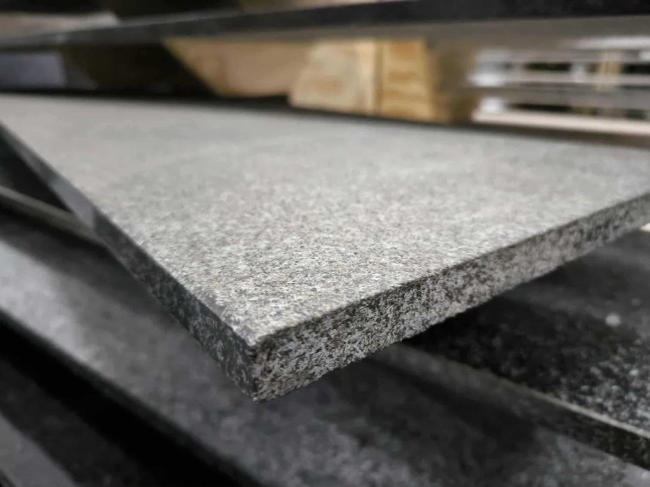 Granit G695 Black Andesit  Płytki Stopnie i Parapety