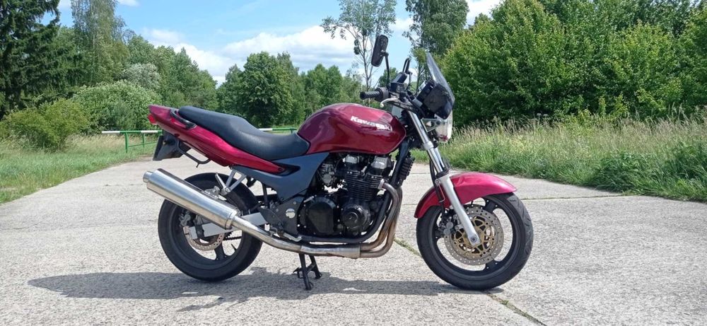 Kawasaki zr7 750
