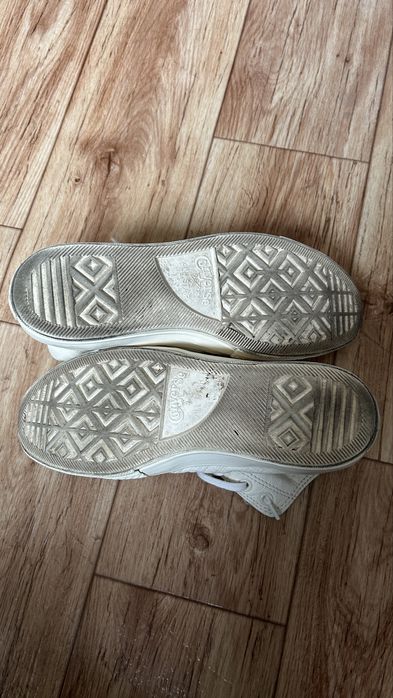 Високі шкіряні кеди Converse