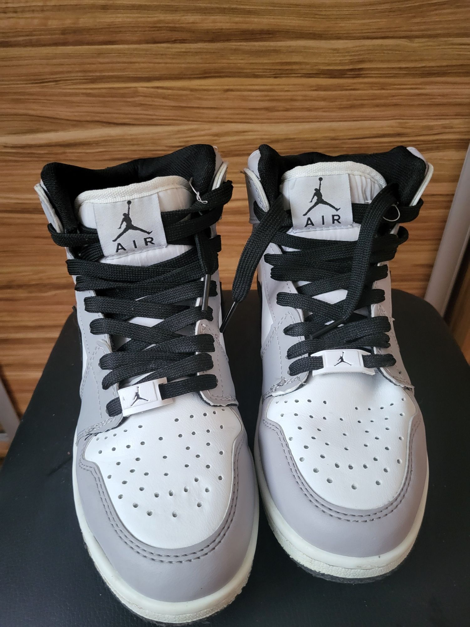 Jordany Nike rozm 38