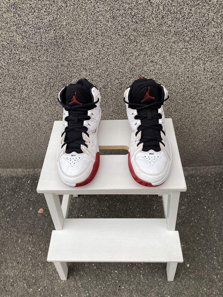 Оригінал кросівки Jordan Phase 23 2 White Gym Red 4