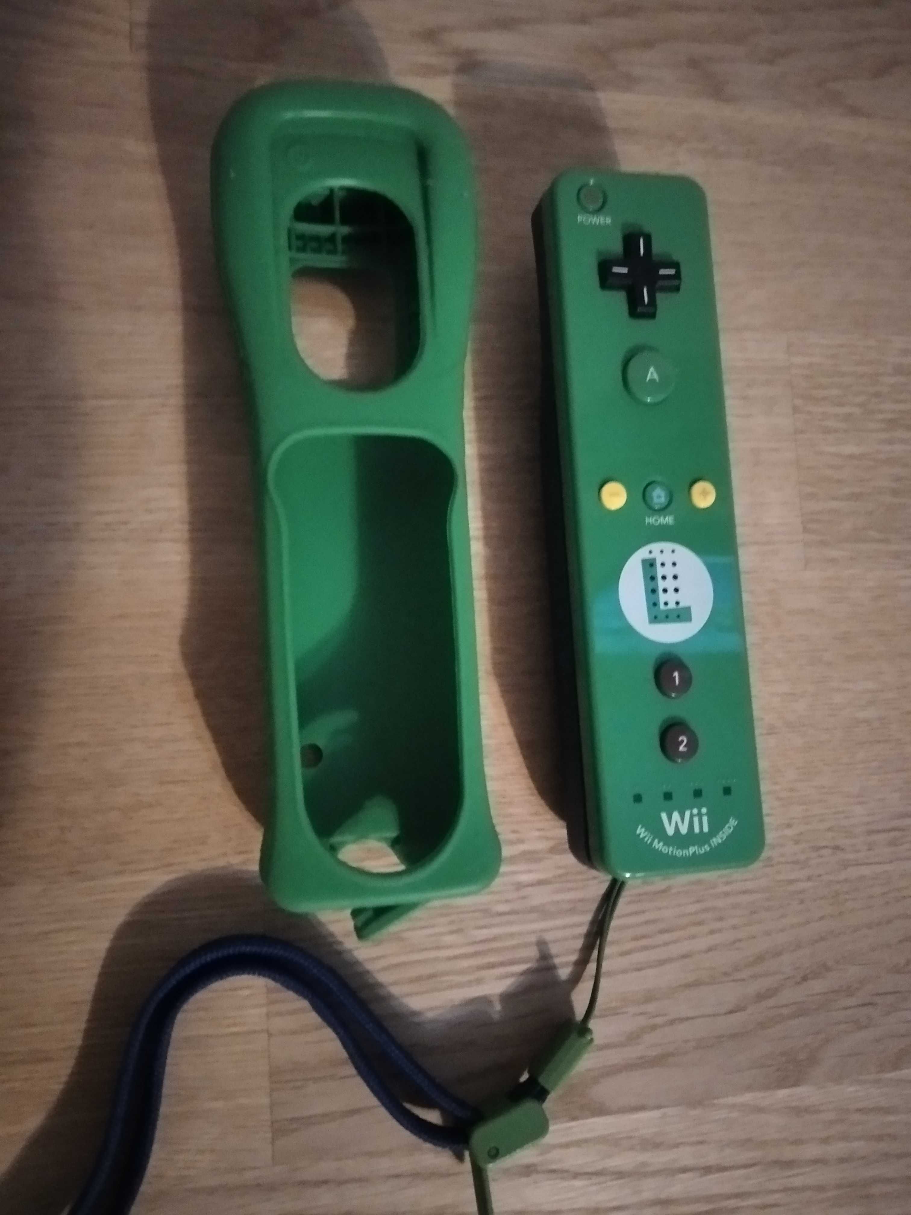 Oryginalny kontroler Nintendo Wii Remote Plus Luigi.