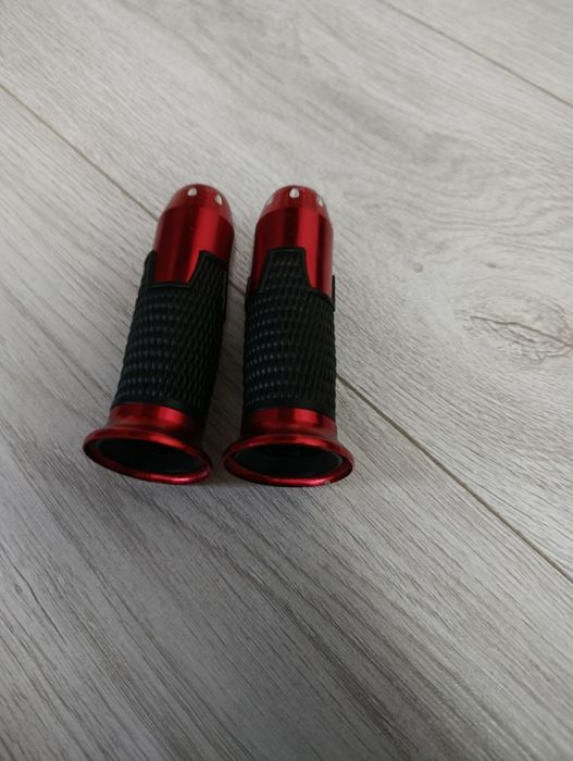 Продам Грипсы на руль очень удобные