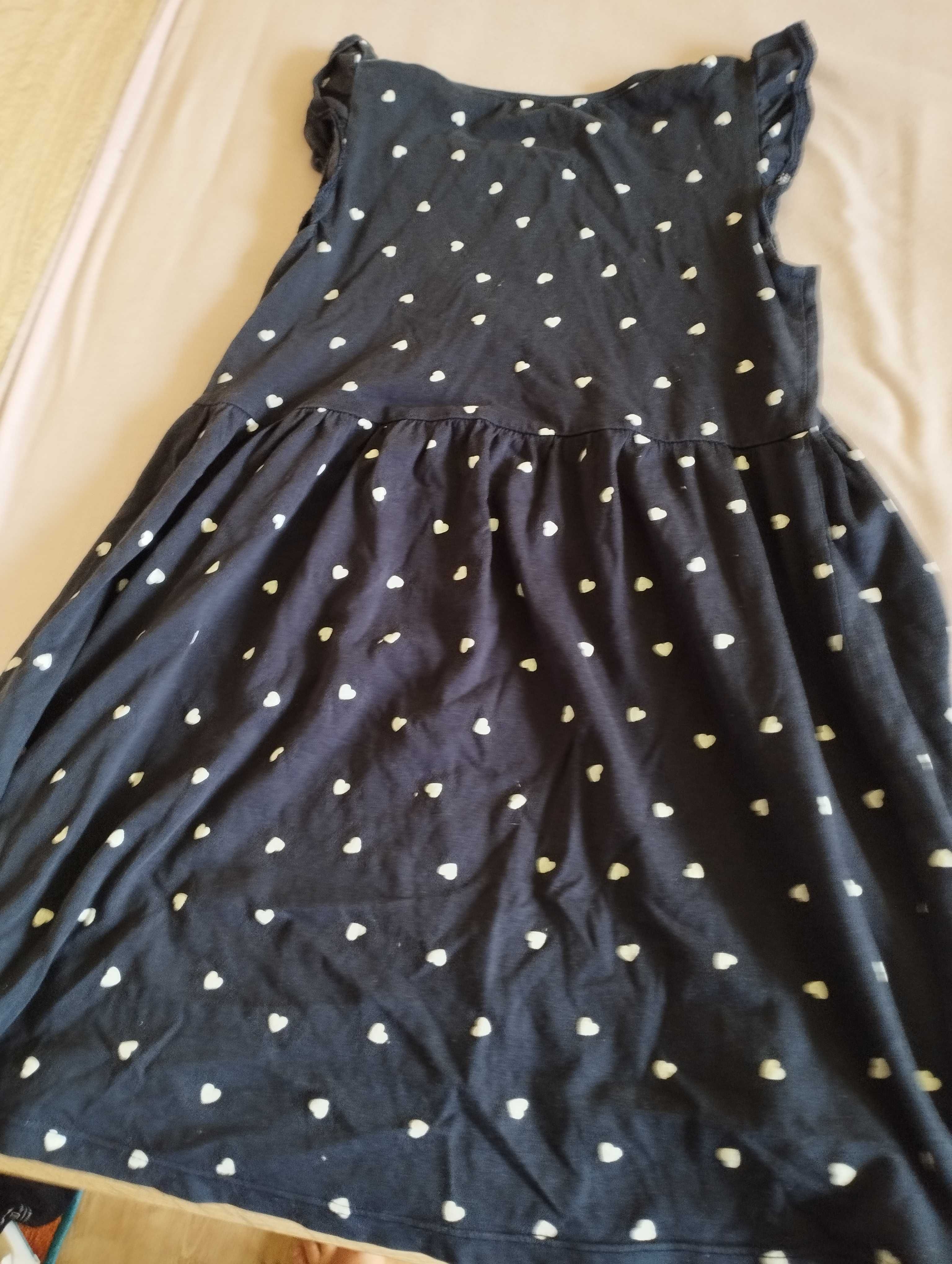 Sukienka dla dziewczynki z firmy HM w rozmiarze 122/128.