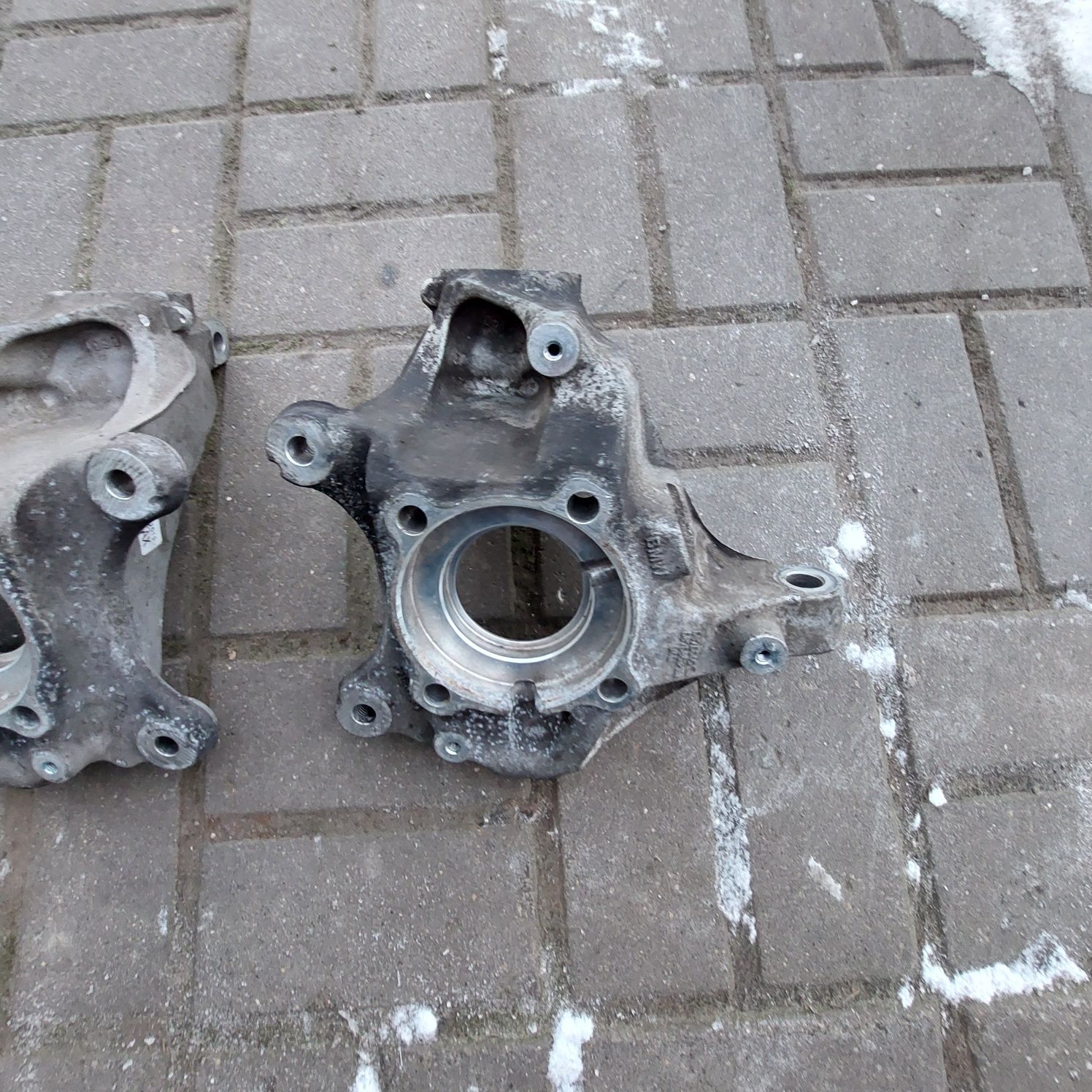 BMW F39 F45 F48 F40 F60 20r Zwrotnica Prawa Lewa Strona Przód
