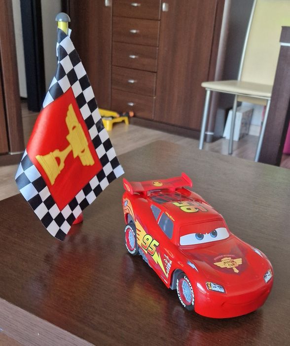 Zygzak Mcqueen zdalnie sterowany