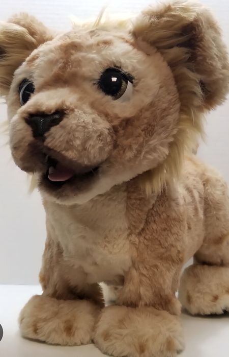 Lew Furreal Lion