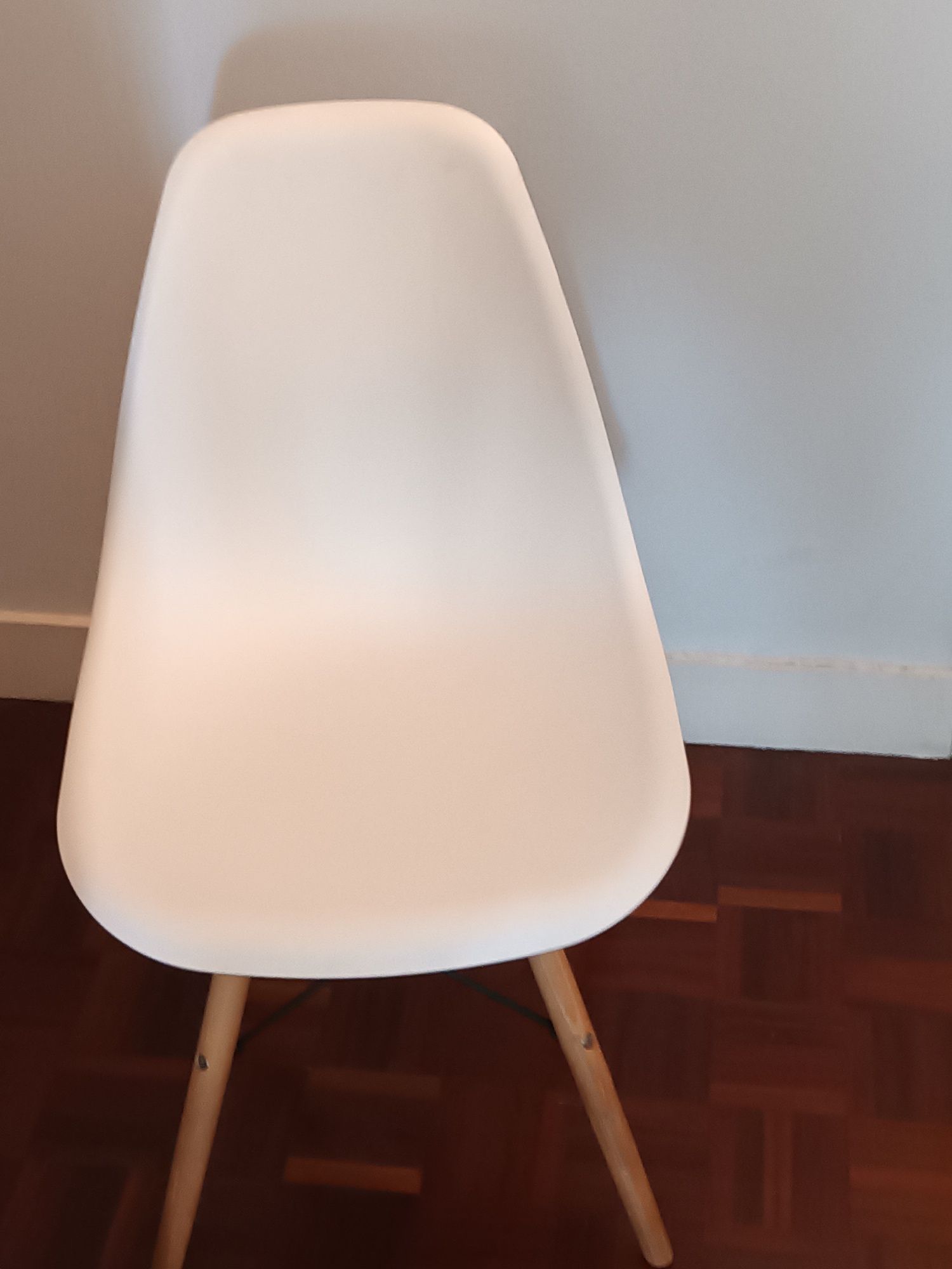 Cadeira design nórdico Denver/Eames