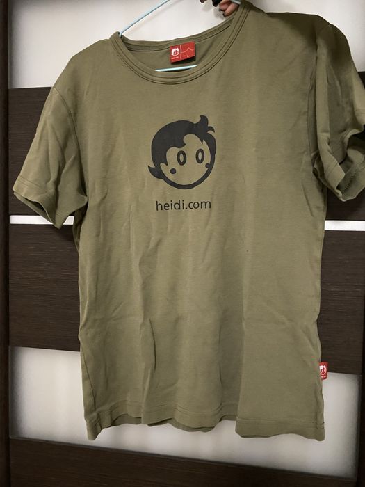 Щільна футболка кольору хакі