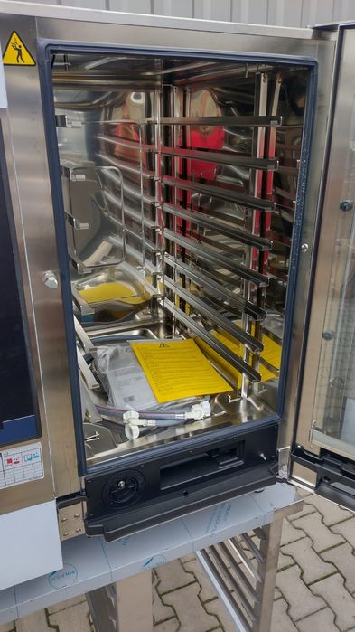 Piec konwekcyjno-parowy Electrolux 8 x 400x600 bake nowy.