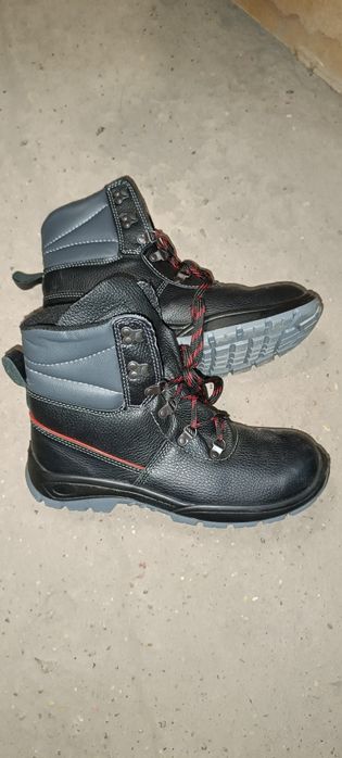 Buty zimowe robocze

Polec