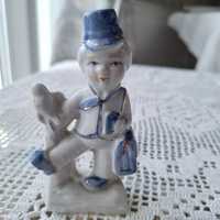 Figurka porcelanowa Listonosz