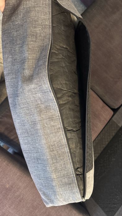 Sofá de três lugares