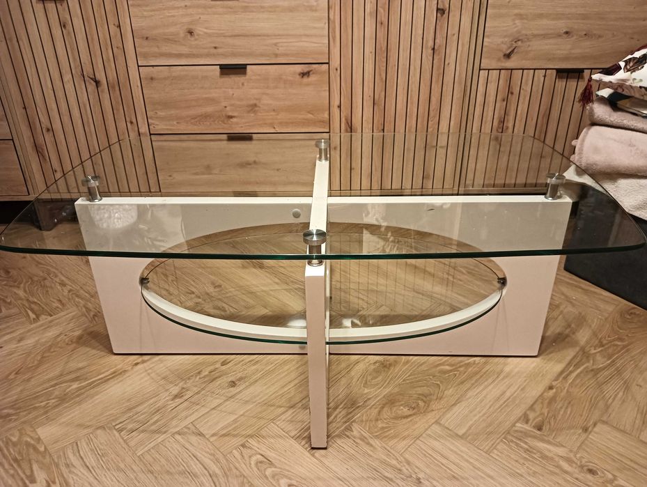 Szklany stolik kawowy
