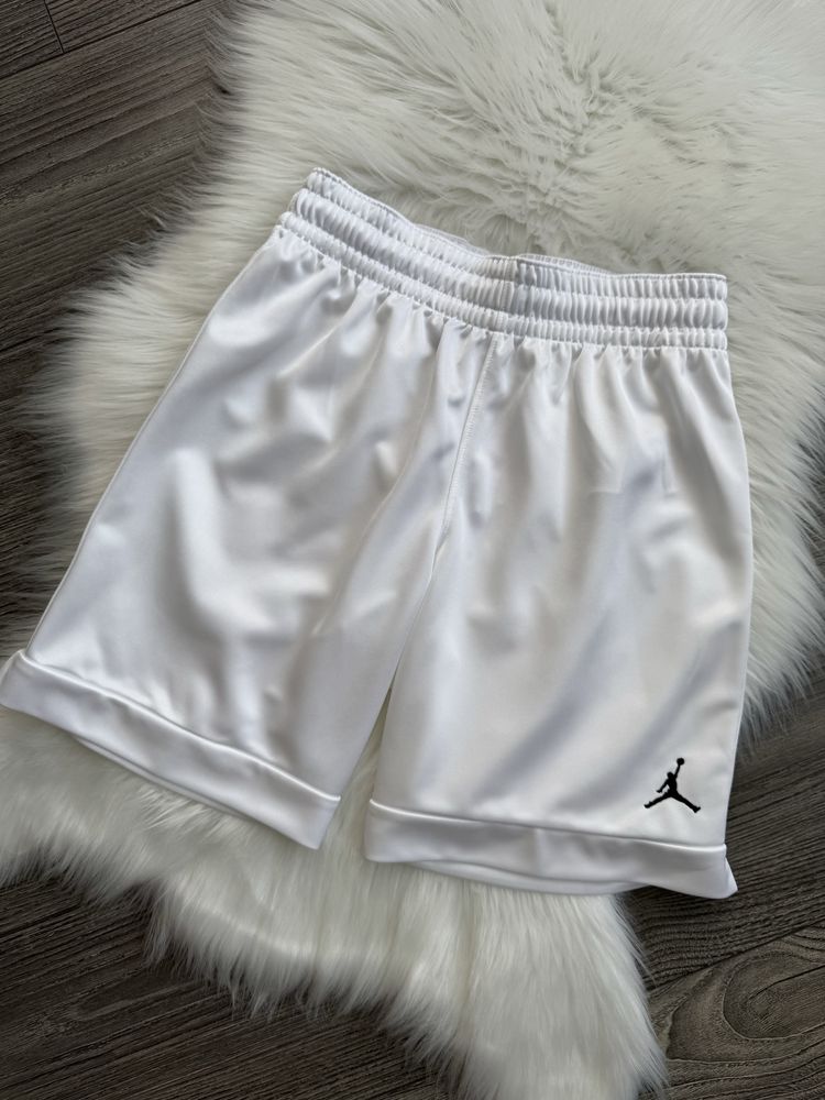 Жіночі шорти Jordan оригінал