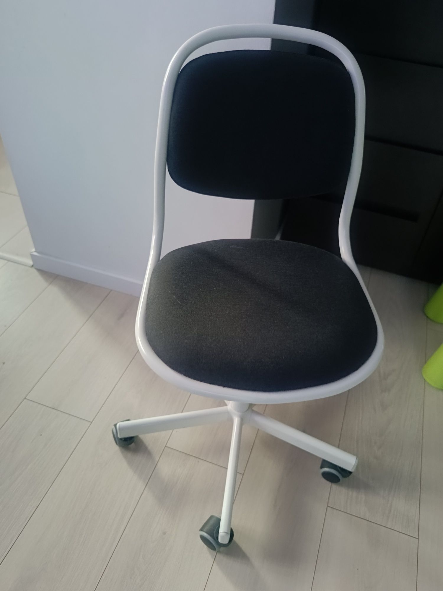 Krzesło biurowe dziecięce ikea