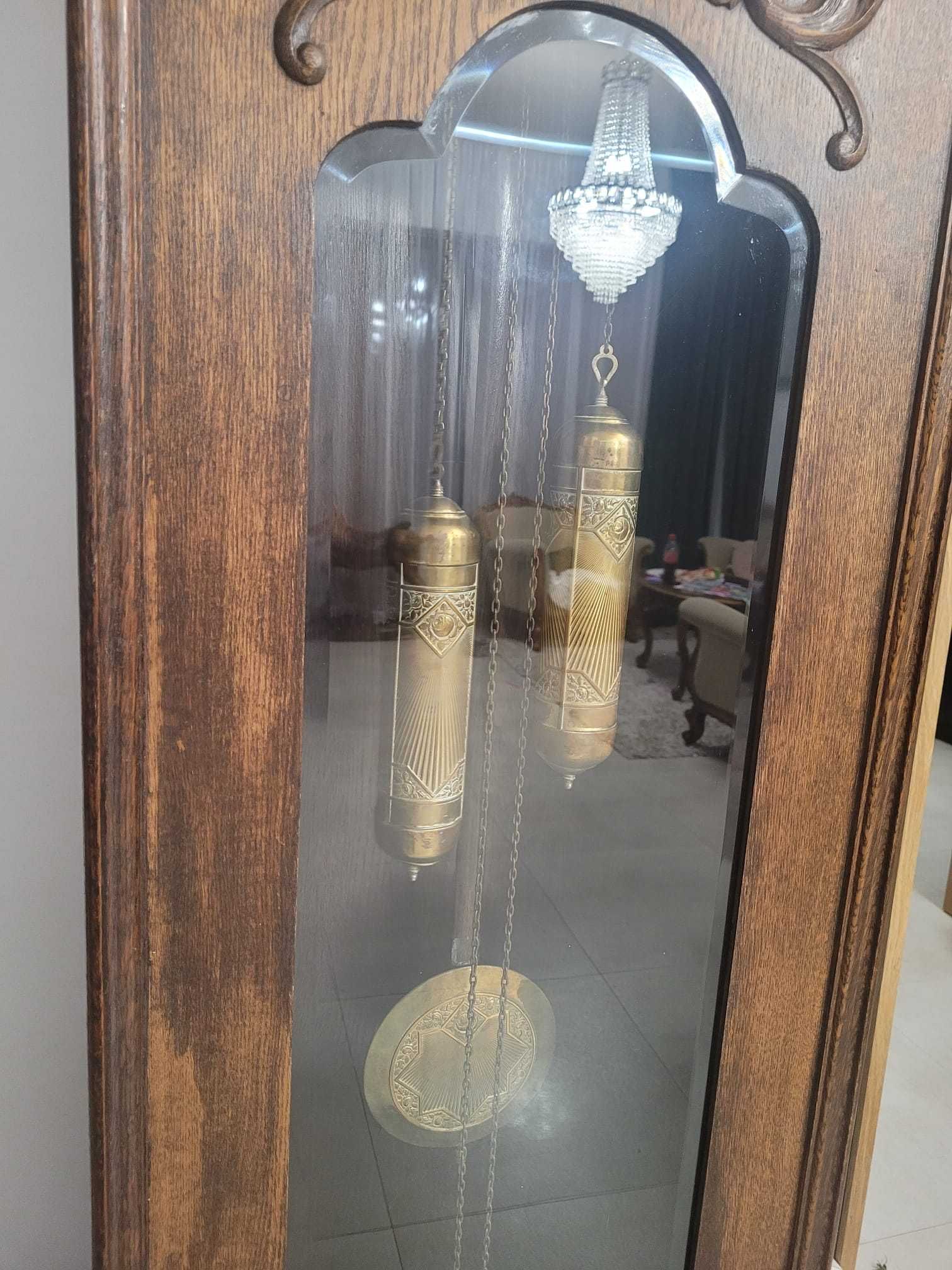 Antyczny zegar stojący "Baba"