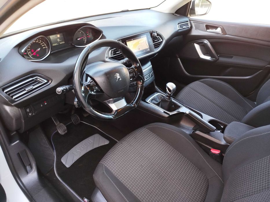 Peugeot 308  SW1.5 HDI.cx6.120cv