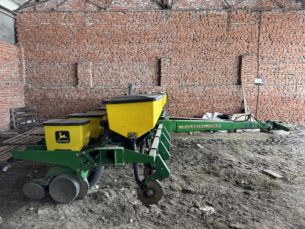 John deere 1750 кукурудзяна сівалка