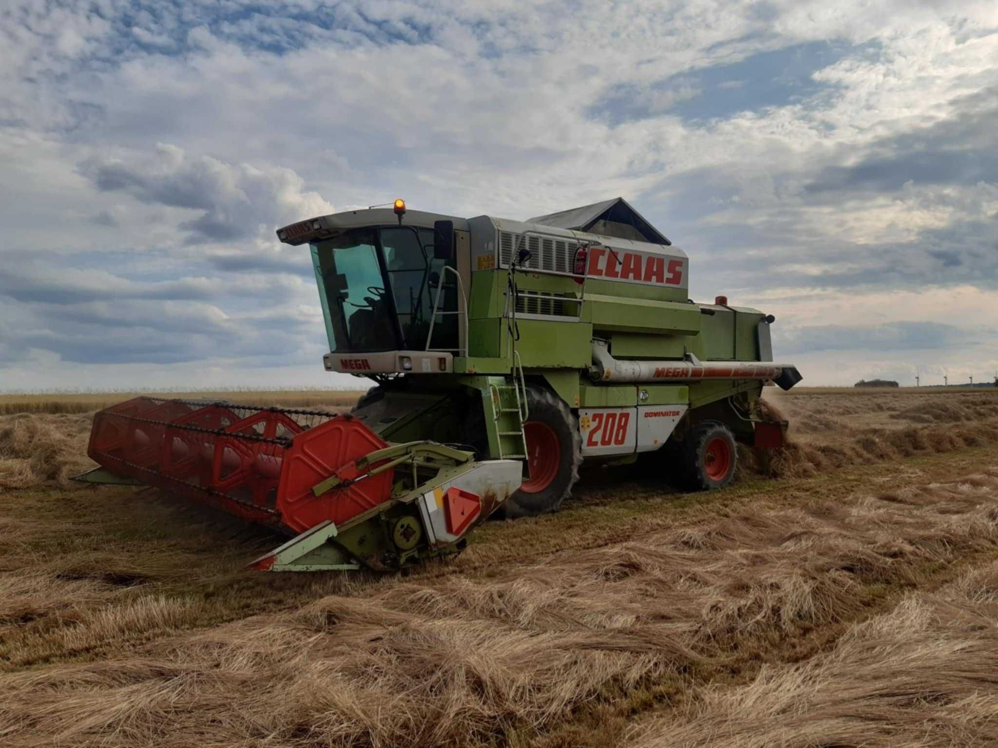 Claas MEGA 208, dominator