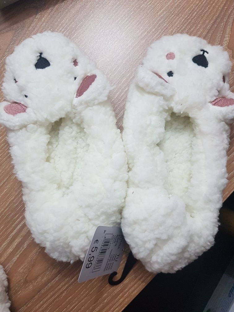 Pantufas anti derrapantes para criança Novas