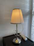 Lampa stołowa do sprzedaży