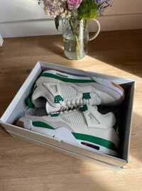 Jordan 4 Retro SB Pine Green 43