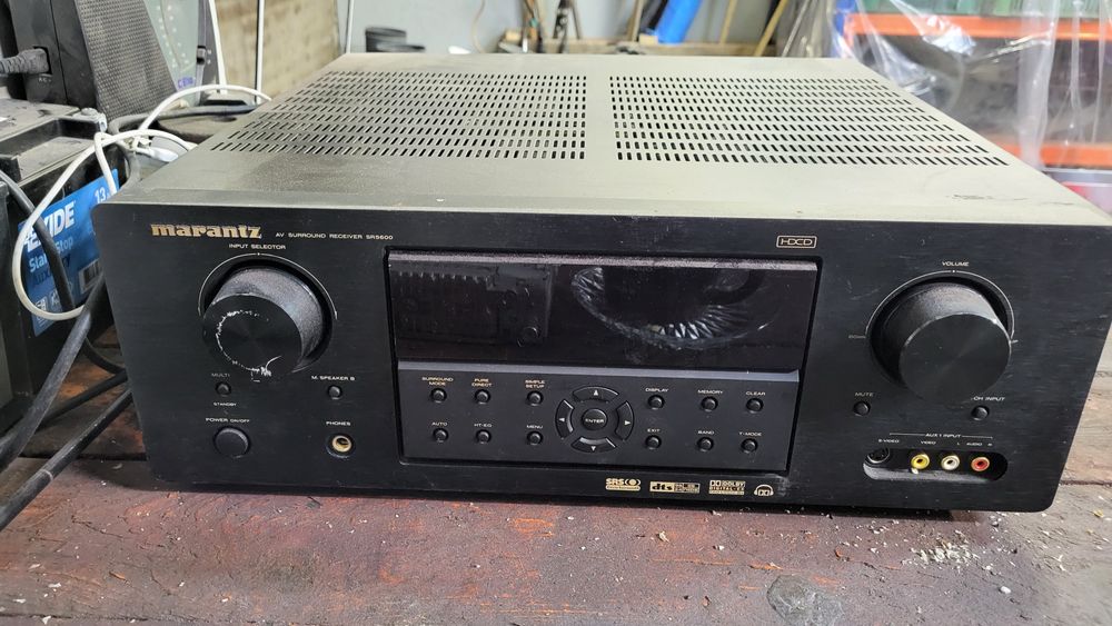 Amplituner Marantz SR5600