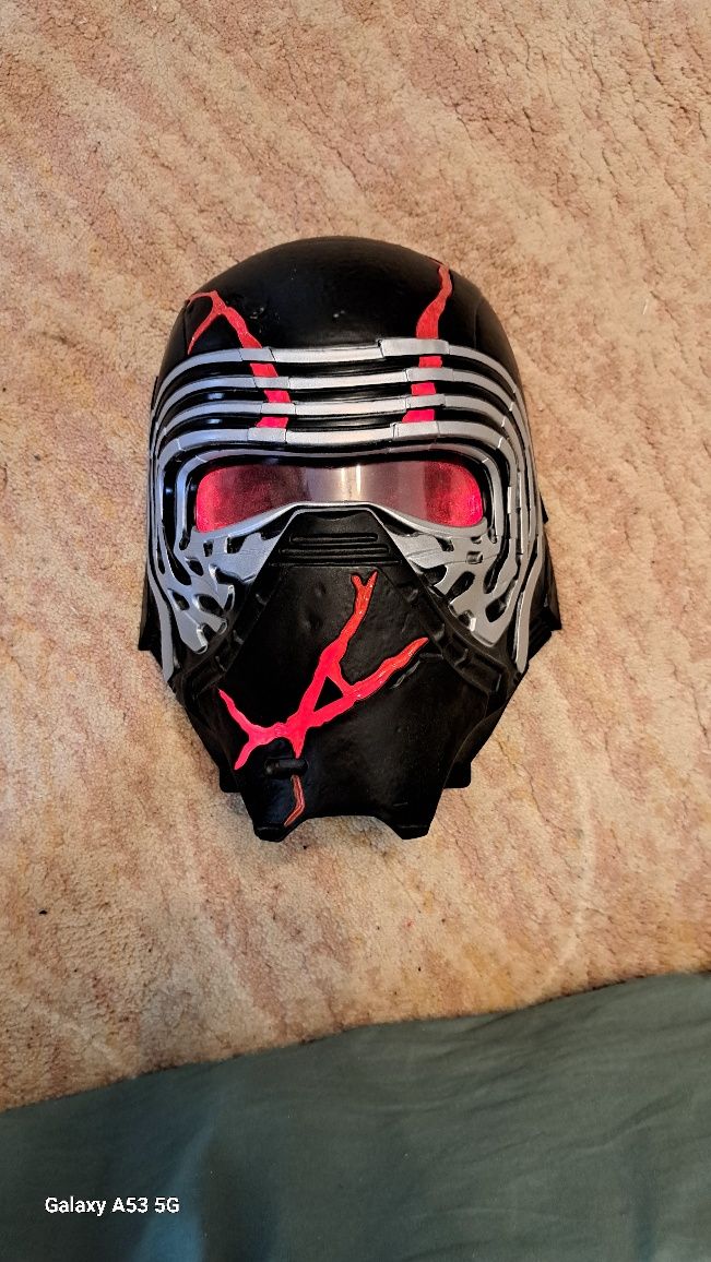 Maska Interaktywna Kylo Ren Star Wars Hasbro E9